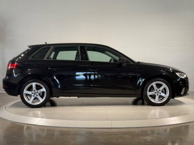 Audi A3 Sportback 30 TDI S tronic Sport (6)