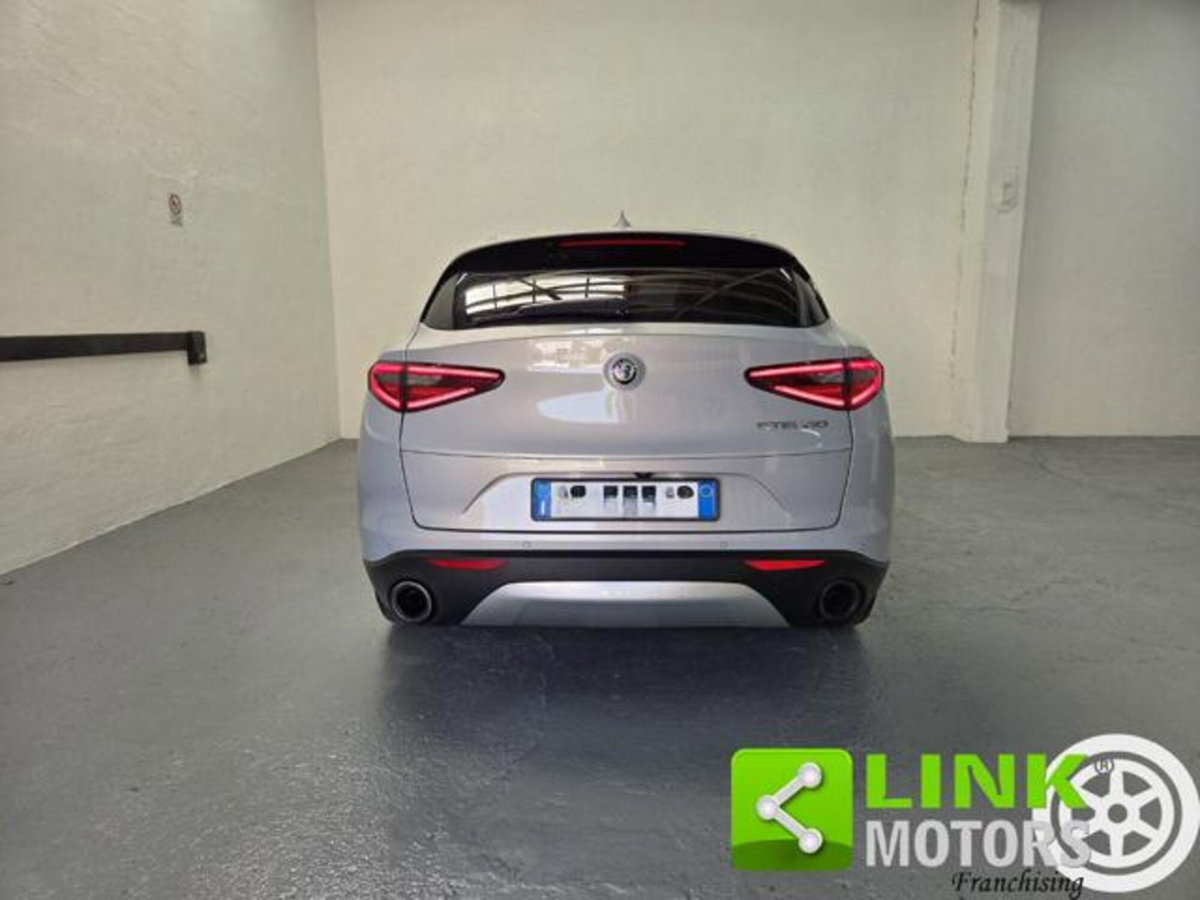 Alfa Romeo Stelvio Stelvio 2.2 Turbodiesel 160 CV AT8 RWD Super Business (12)