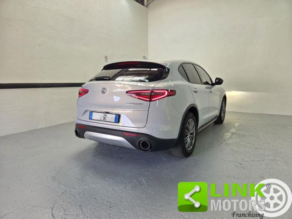 Alfa Romeo Stelvio Stelvio 2.2 Turbodiesel 160 CV AT8 RWD Super Business (13)