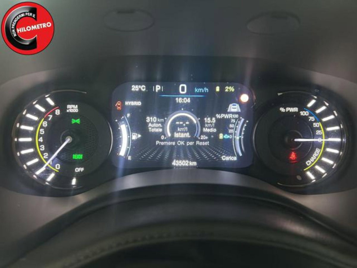 Jeep Renegade 1.3 T4 190CV PHEV 4xe AT6 Limited (13)