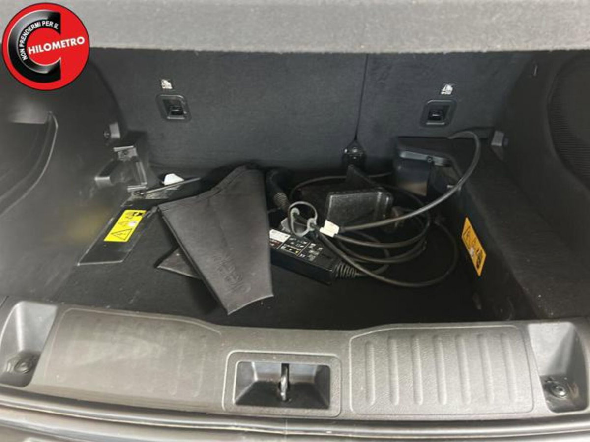 Jeep Renegade 1.3 T4 190CV PHEV 4xe AT6 Limited (14)