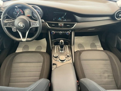 Alfa Romeo Giulia 2.2 Turbodiesel 150 CV AT8 Business (15)