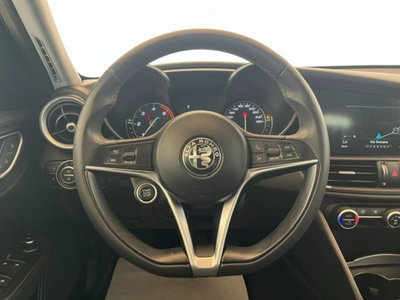 Alfa Romeo Giulia 2.2 Turbodiesel 150 CV AT8 Business (16)