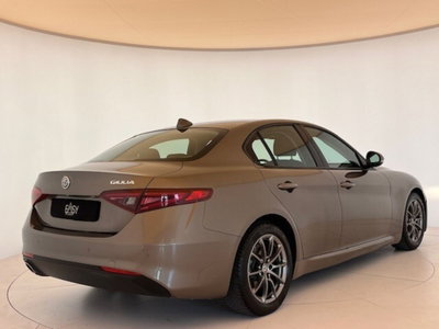 Alfa Romeo Giulia 2.2 Turbodiesel 150 CV AT8 Business (5)