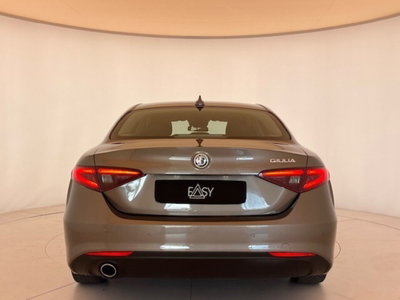 Alfa Romeo Giulia 2.2 Turbodiesel 150 CV AT8 Business (6)