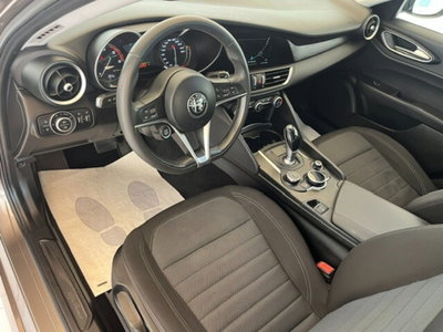 Alfa Romeo Giulia 2.2 Turbodiesel 150 CV AT8 Business (8)