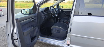 Volkswagen Touran 1.6 TDI Comfortline (11)
