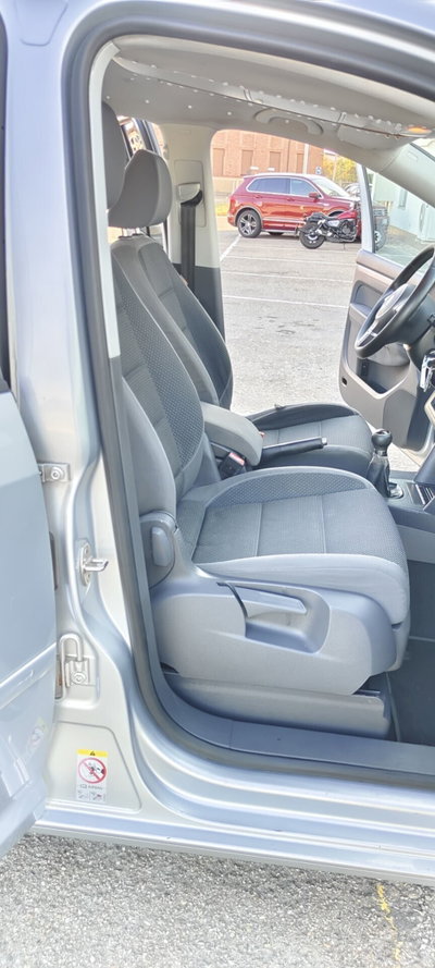 Volkswagen Touran 1.6 TDI Comfortline (14)