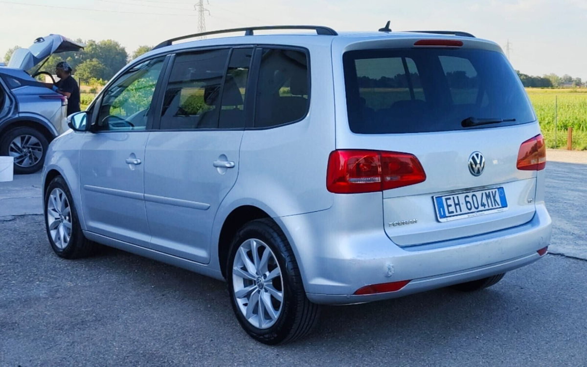 Volkswagen Touran 1.6 TDI Comfortline (5)