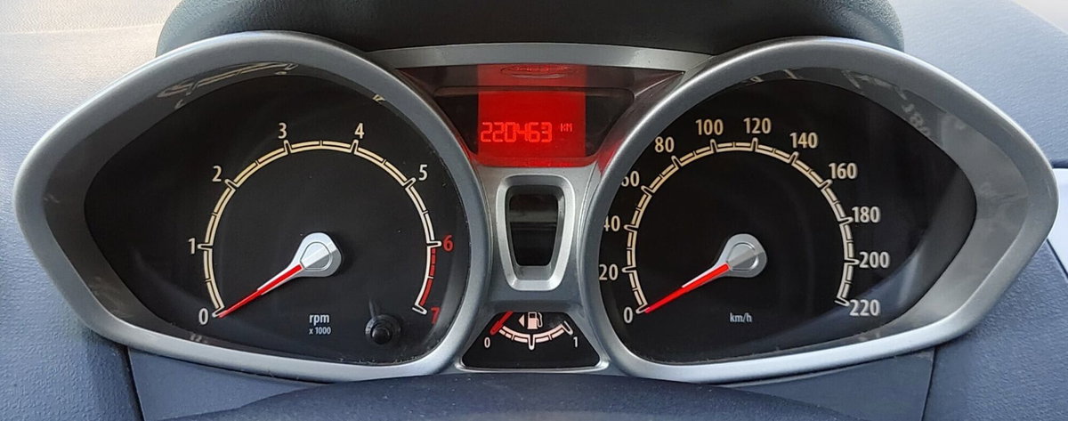 Ford Fiesta 1.4 5 porte Bz.- GPL Titanium (17)
