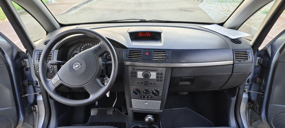 Opel Meriva 1.4 16V Cosmo (12)