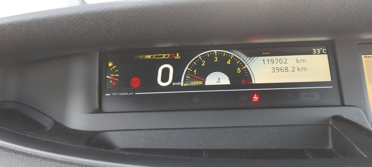 Renault Scenic E-Tech Electric 1.5 dCi 110CV Luxe (10)