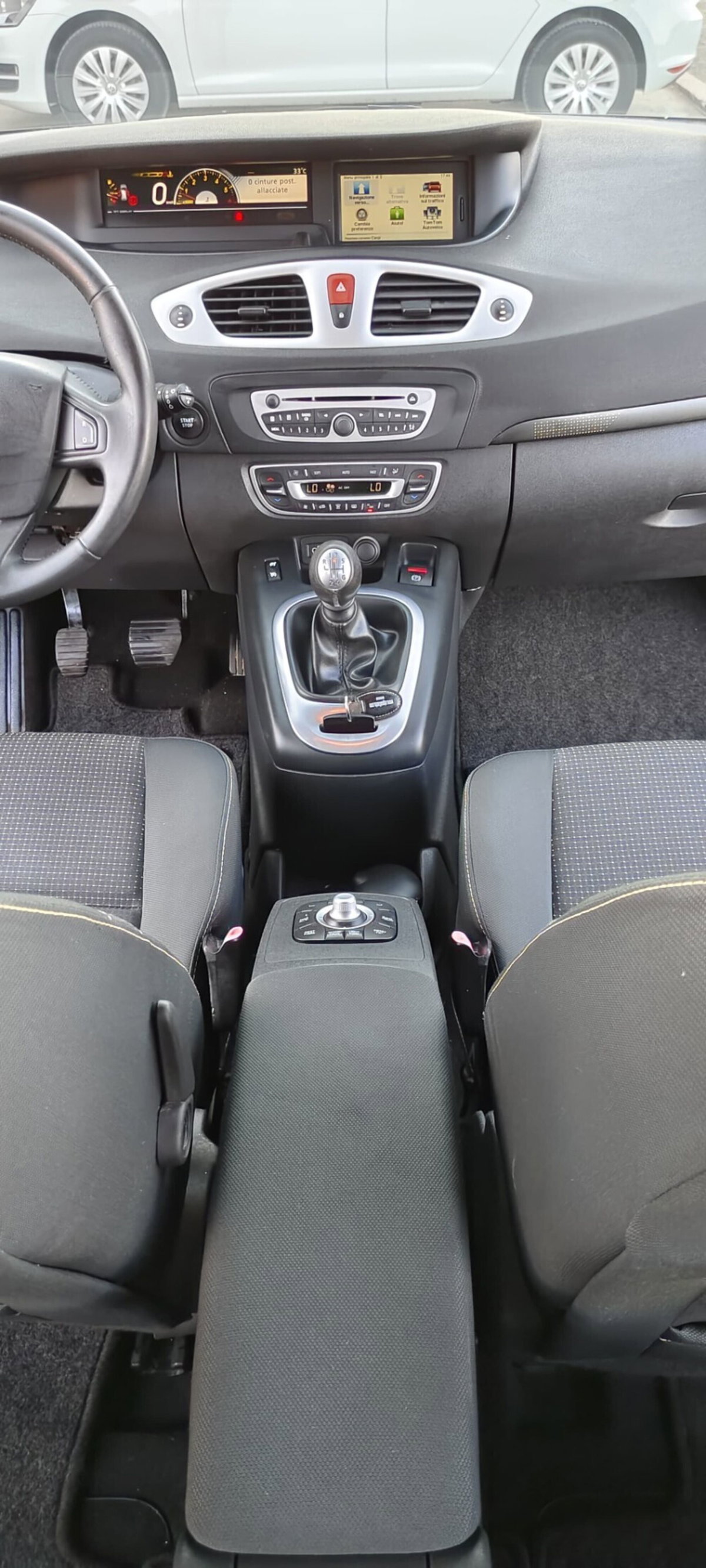 Renault Scenic E-Tech Electric 1.5 dCi 110CV Luxe (12)