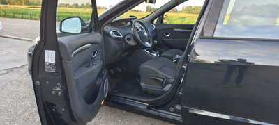 Renault Scenic E-Tech Electric 1.5 dCi 110CV Luxe (14)