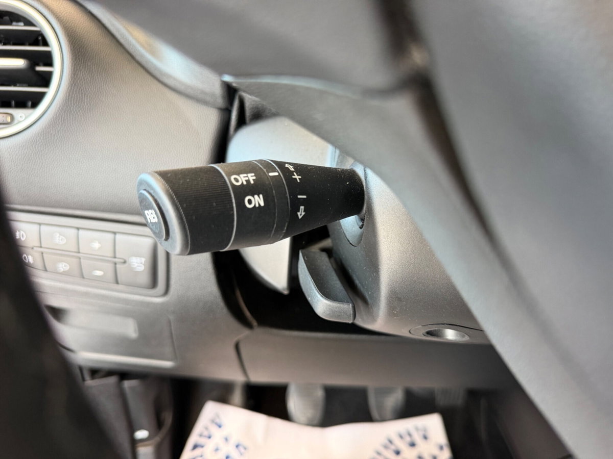 Fiat Punto 1.4 8V 5 porte Natural Power Lounge (12)