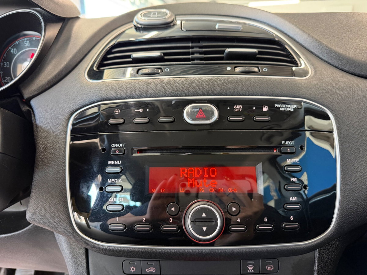 Fiat Punto 1.4 8V 5 porte Natural Power Lounge (13)