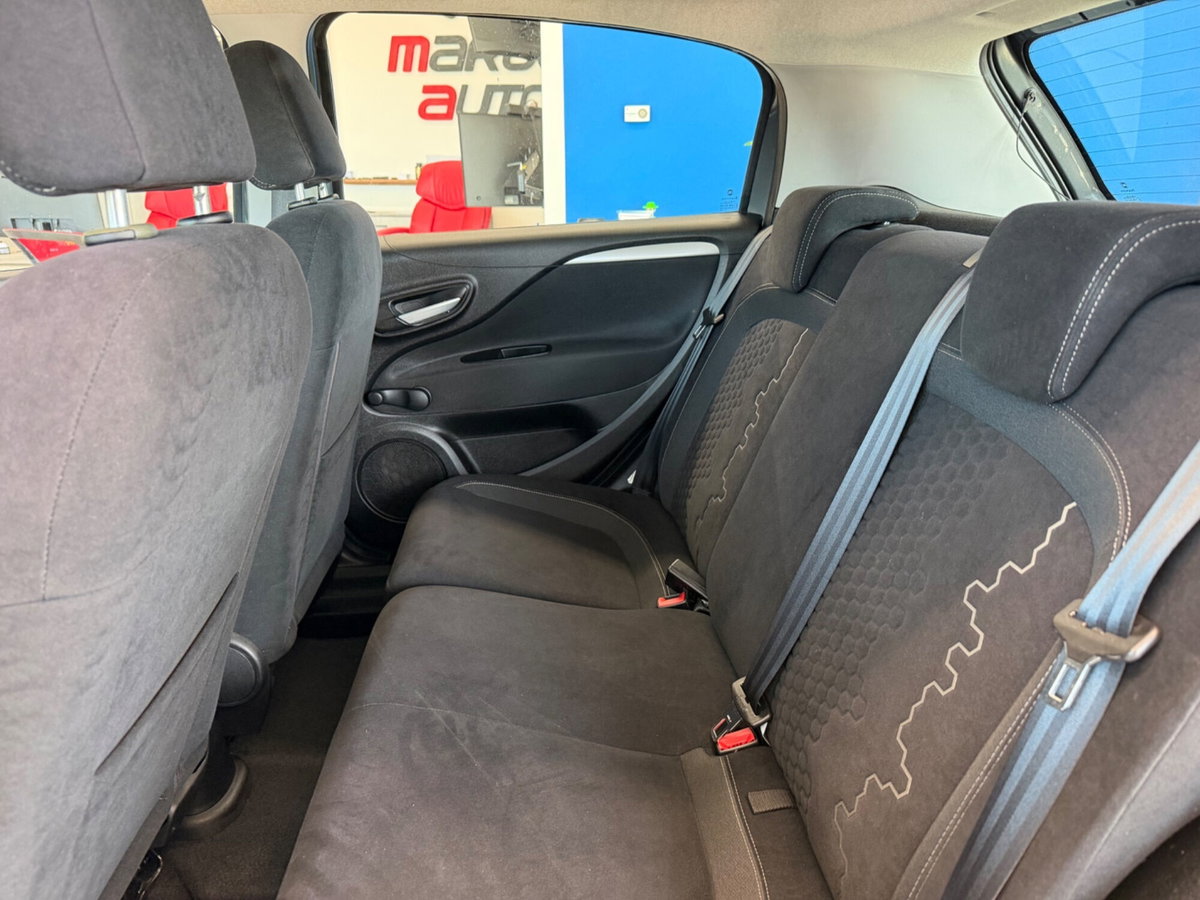 Fiat Punto 1.4 8V 5 porte Natural Power Lounge (18)