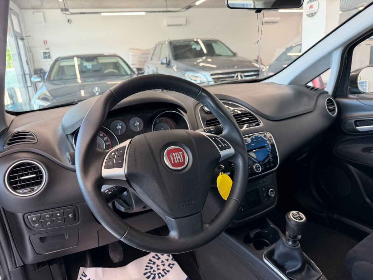 Fiat Punto 1.4 8V 5 porte Natural Power Lounge (8)