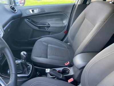 Ford Fiesta 1.5 TDCi 75CV 5 porte Titanium (7)
