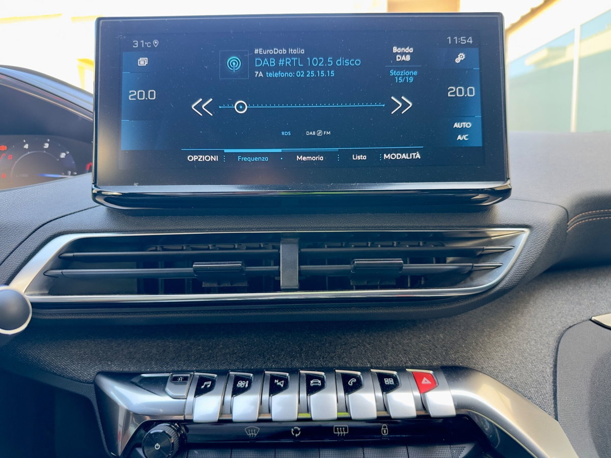 Peugeot 3008 BlueHDi 120 S&S EAT6 GT Line (14)