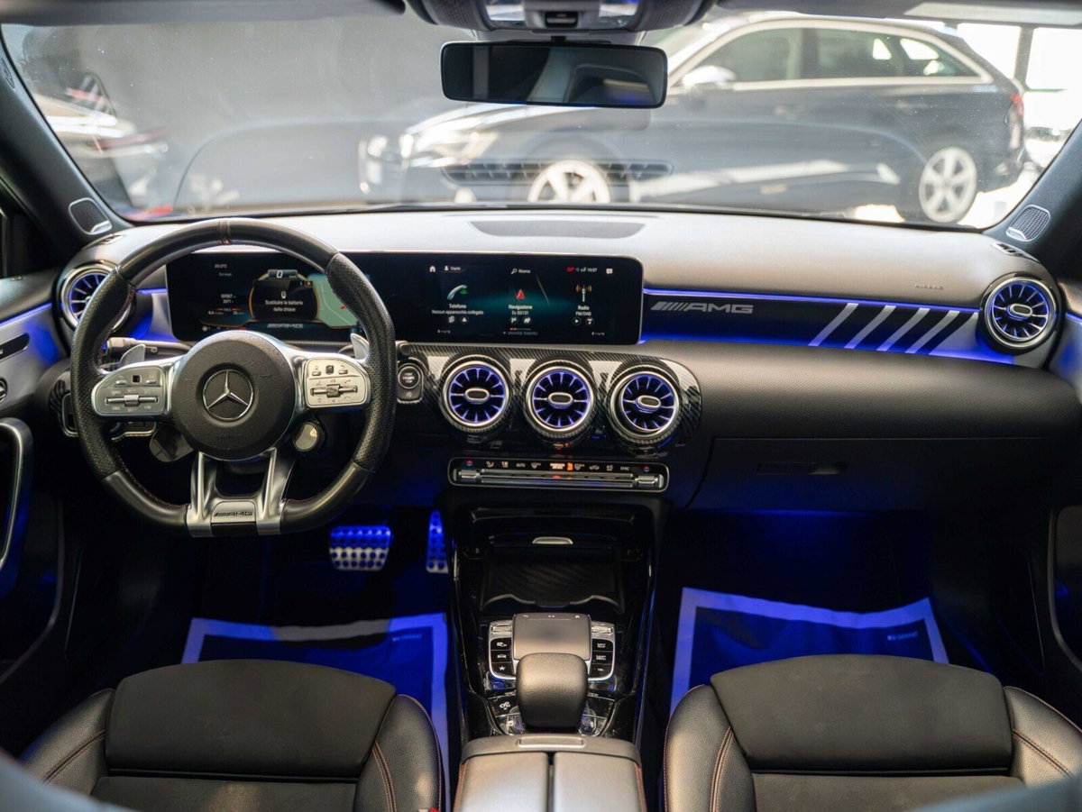 Mercedes-Benz Classe A 35 AMG 4Matic (18)
