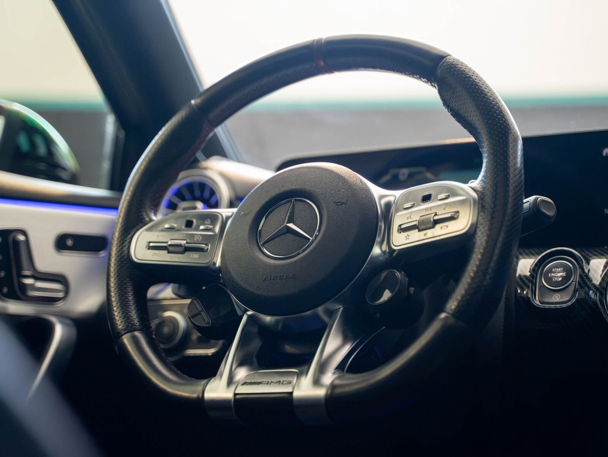 Mercedes-Benz Classe A 35 AMG 4Matic (19)