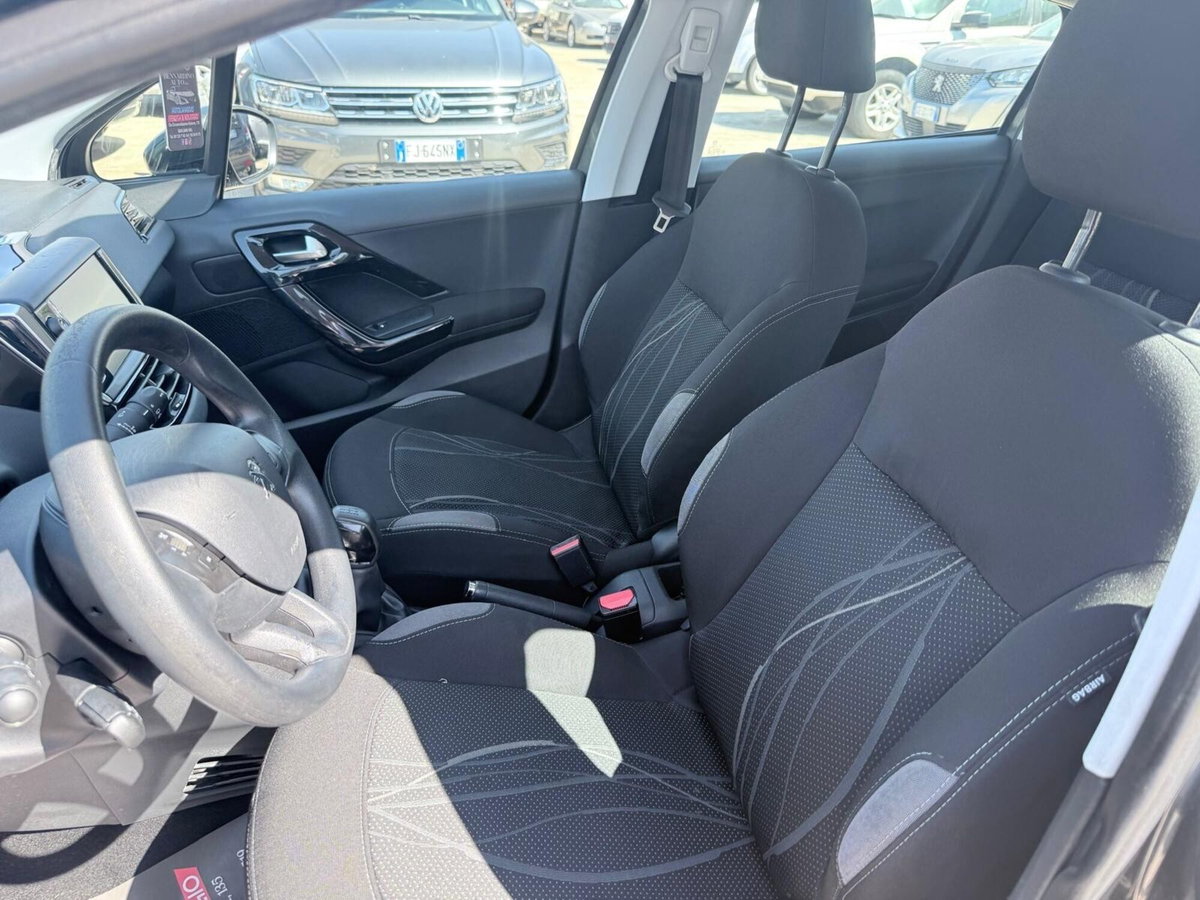 Peugeot 208 VTi 95 CV 5p. GPL Allure (10)
