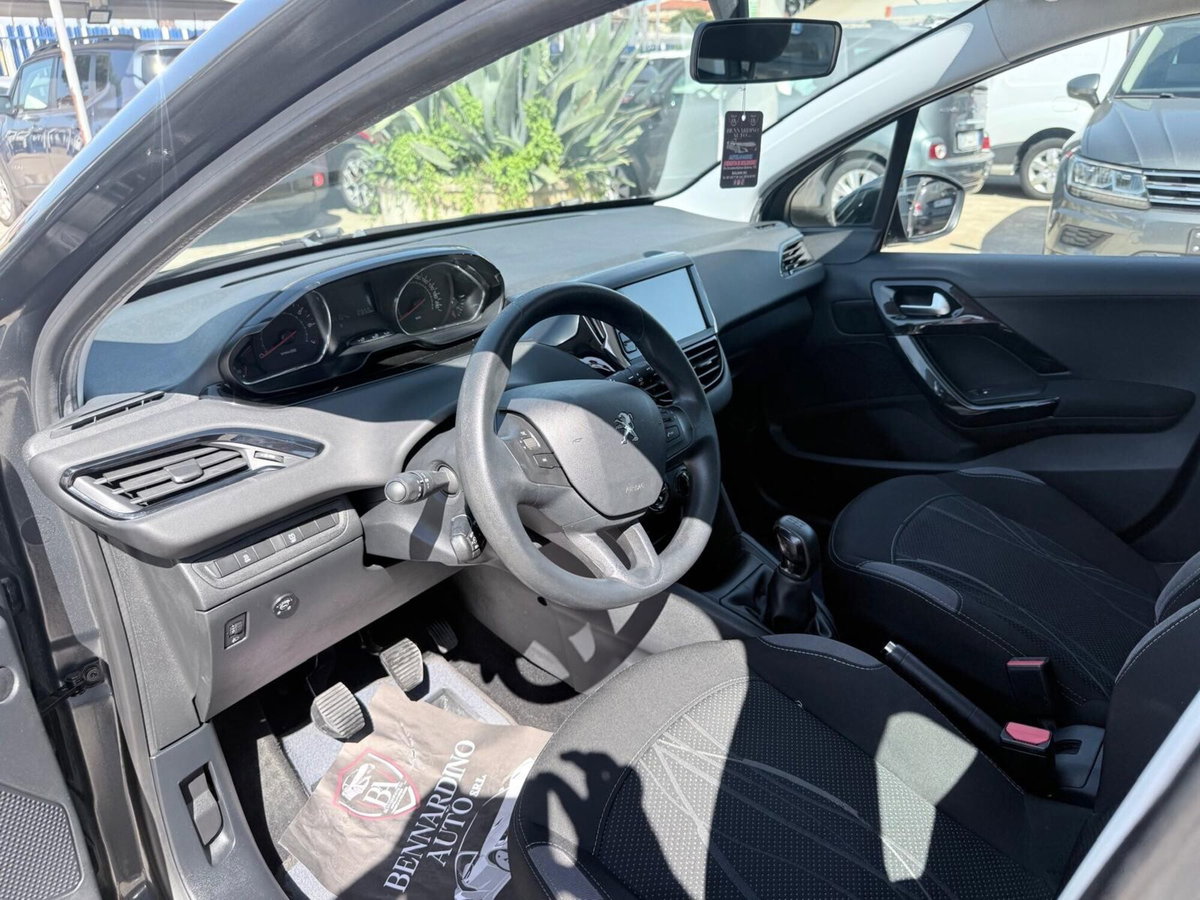 Peugeot 208 VTi 95 CV 5p. GPL Allure (9)