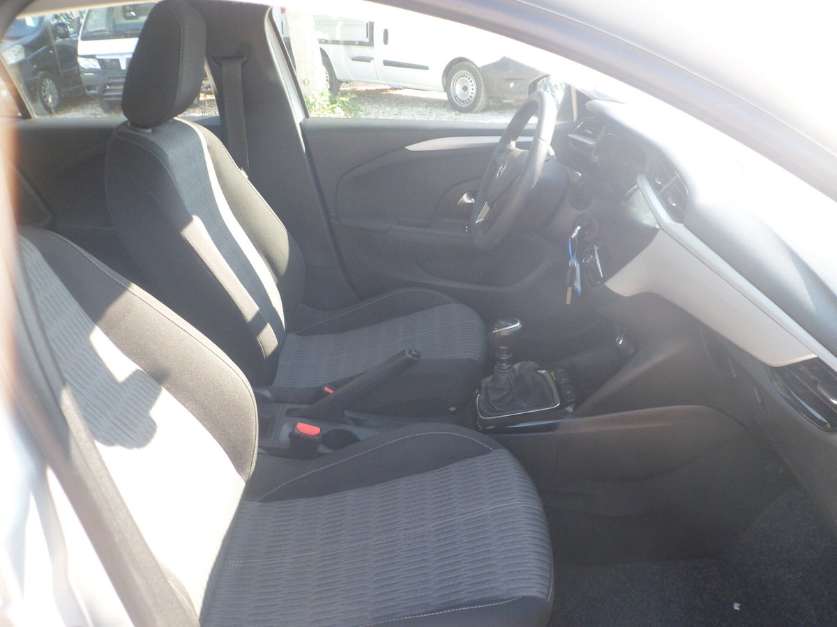 Opel Corsa 1.5 D 100 CV Edition (14)