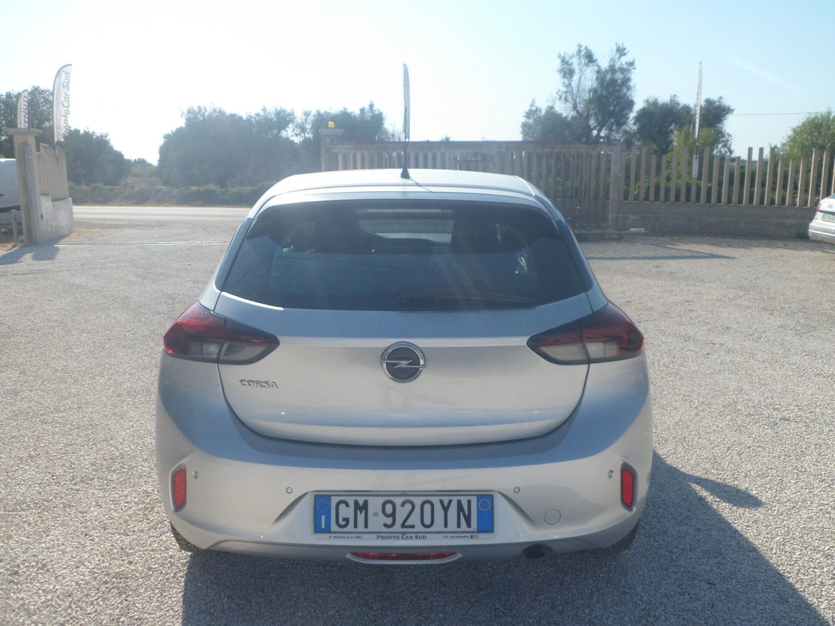 Opel Corsa 1.5 D 100 CV Edition (5)