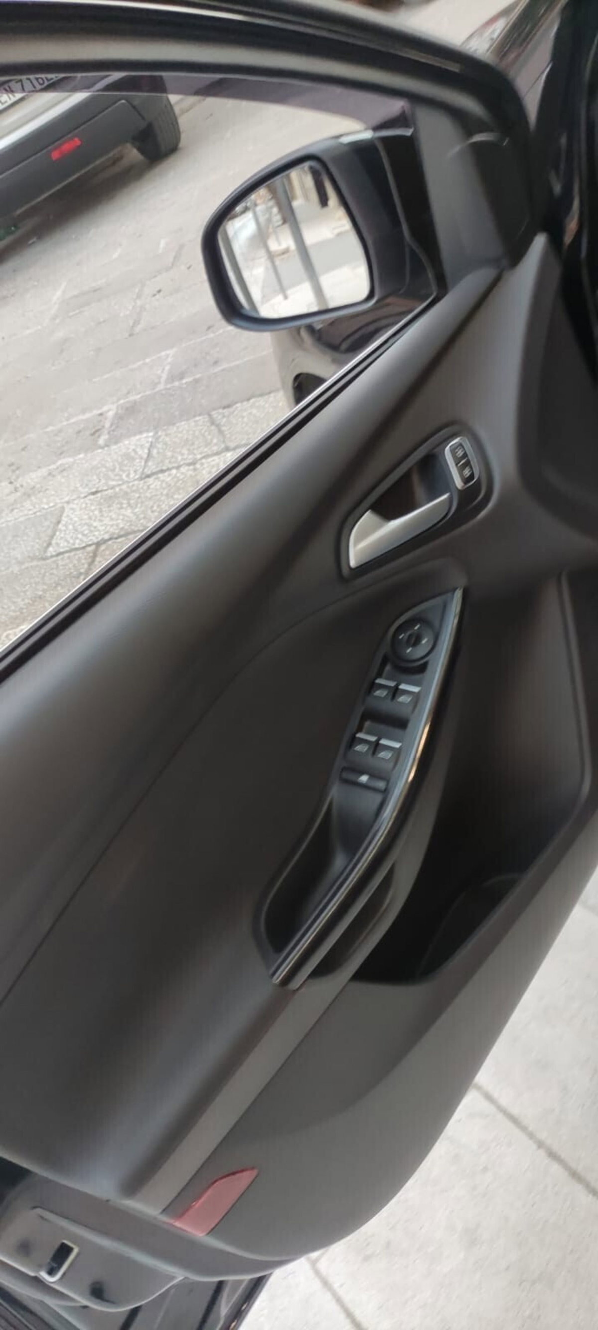 Ford Focus 1.5 TDCi 120 CV Start&Stop Titanium (9)