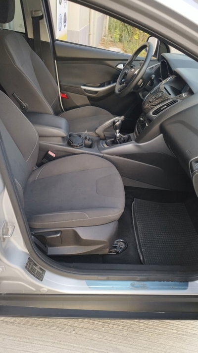 Ford Focus 1.6 TDCi 115 CV Titanium (8)