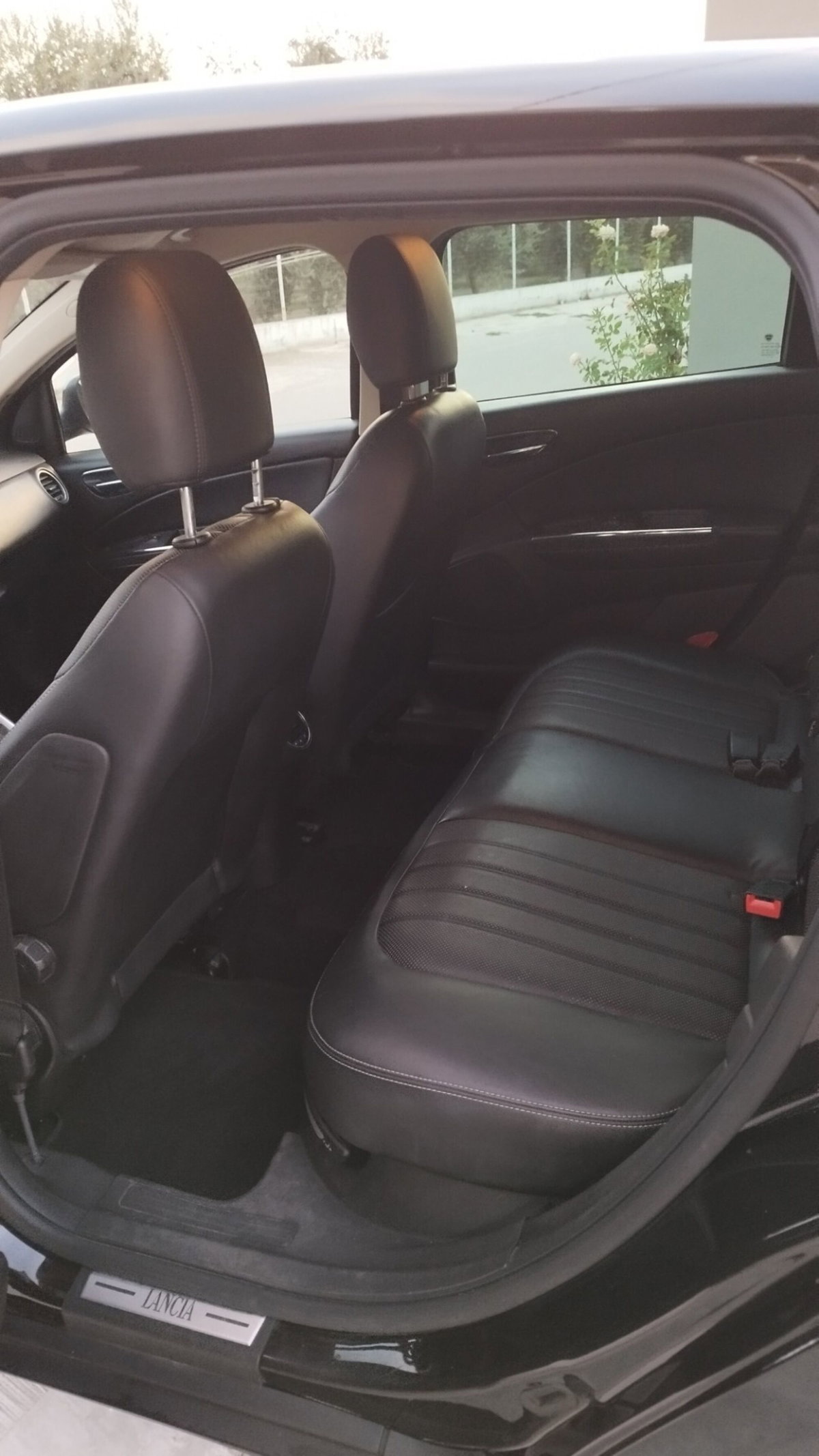 Lancia Delta 1.6 MJT DPF 105 CV Silver (10)