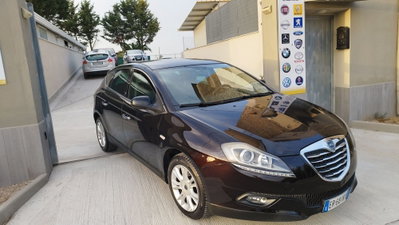 Lancia Delta 1.6 MJT DPF 105 CV Silver (3)