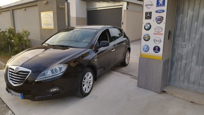 Lancia Delta 1.6 MJT DPF 105 CV Silver (4)