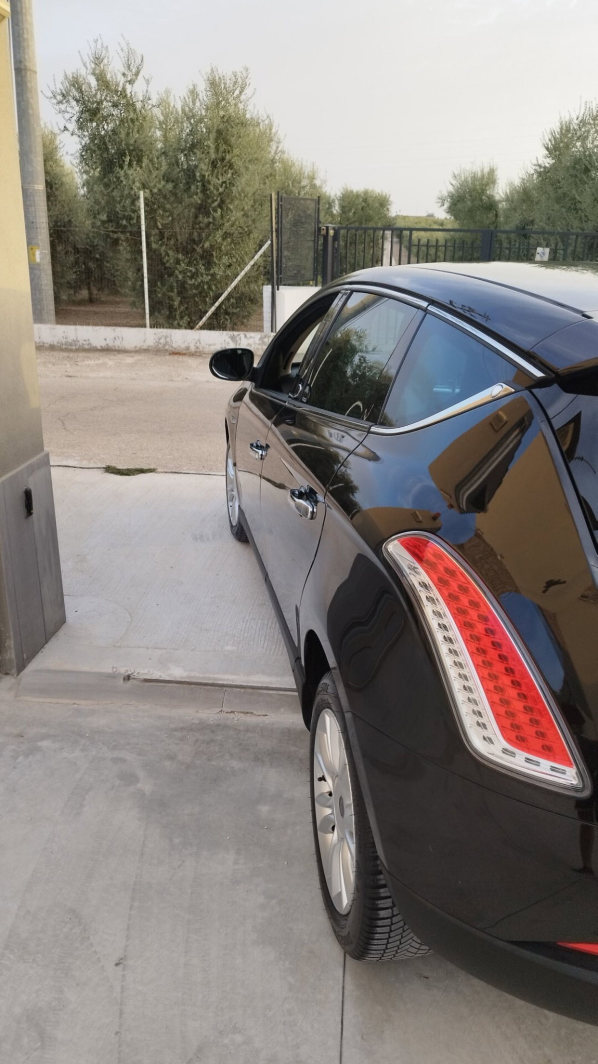 Lancia Delta 1.6 MJT DPF 105 CV Silver (5)