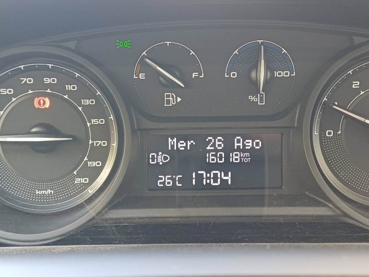 Lancia Ypsilon 1.0 FireFly 5 porte S&S Hybrid Gold Plus (12)