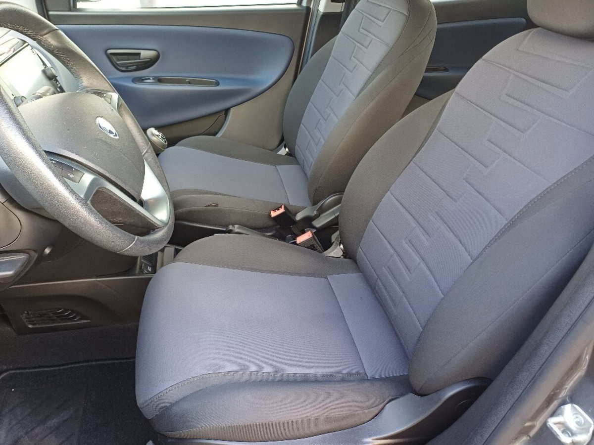 Lancia Ypsilon 1.0 FireFly 5 porte S&S Hybrid Gold Plus (13)