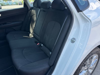 Kia Optima 1.7 CRDi Stop&Go Class (12)