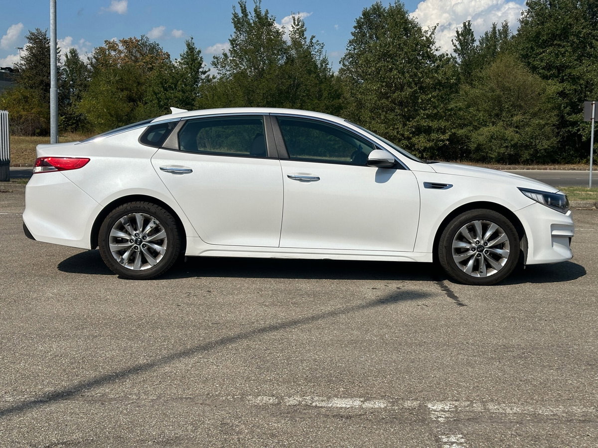 Kia Optima 1.7 CRDi Stop&Go Class (4)