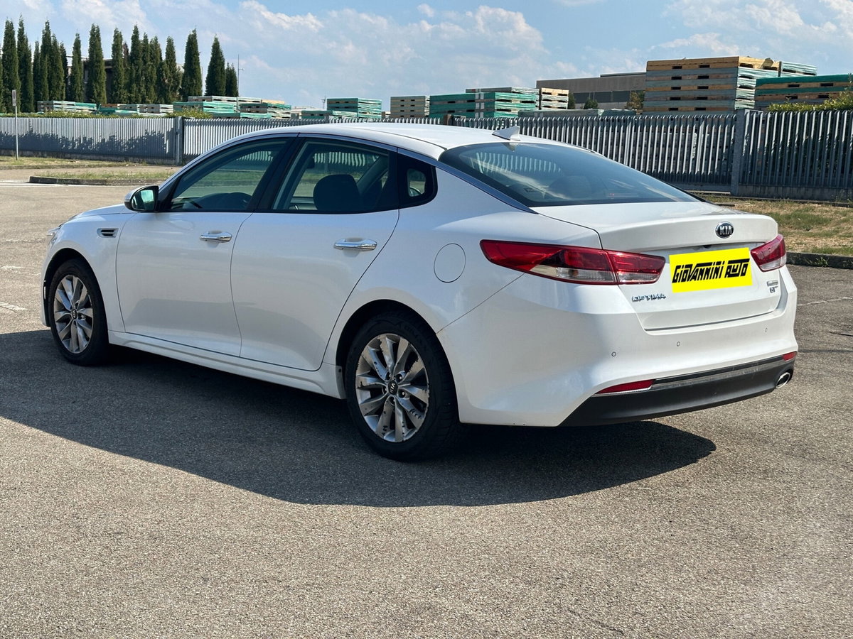 Kia Optima 1.7 CRDi Stop&Go Class (7)