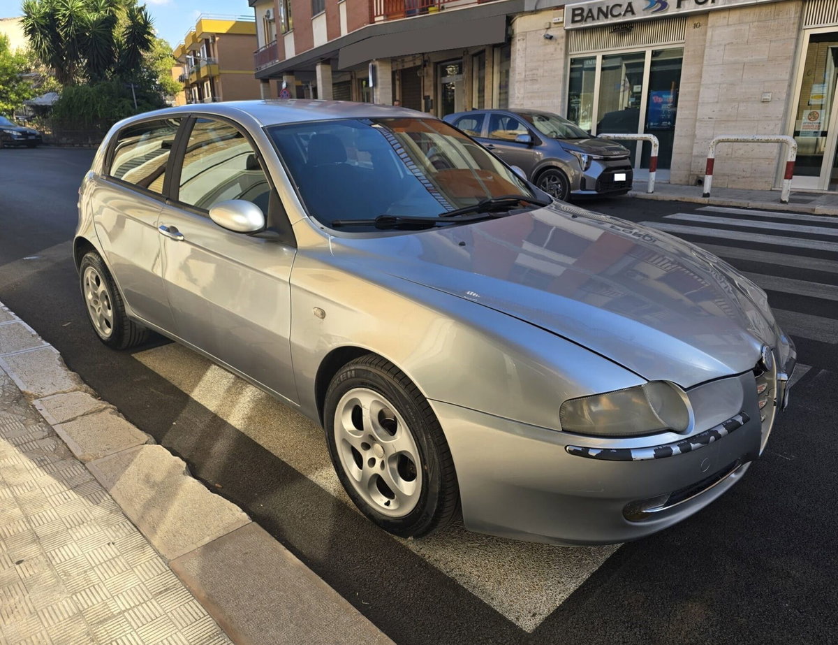 Alfa Romeo 147 1.9 JTD (115) 5 porte Progression (2)