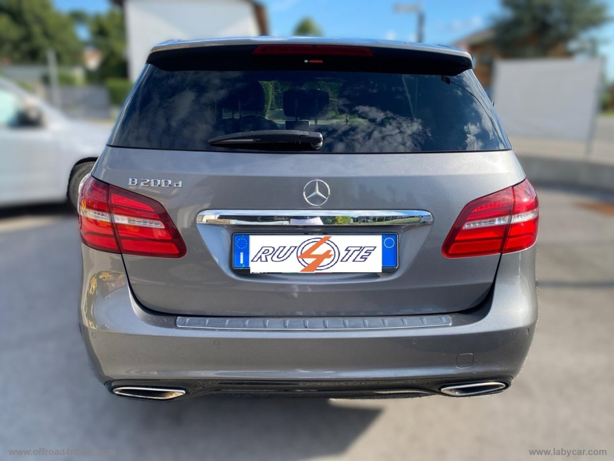 Mercedes-Benz Classe B 200 d Automatic 4Matic Premium (2)