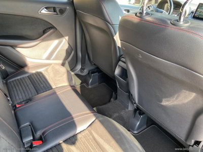 Mercedes-Benz Classe B 200 d Automatic 4Matic Premium (9)