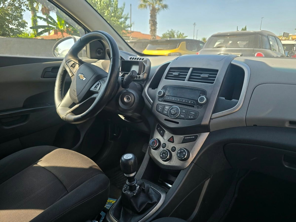 Chevrolet Aveo 1.3 diesel 75CV S&S 5 porte LT (9)