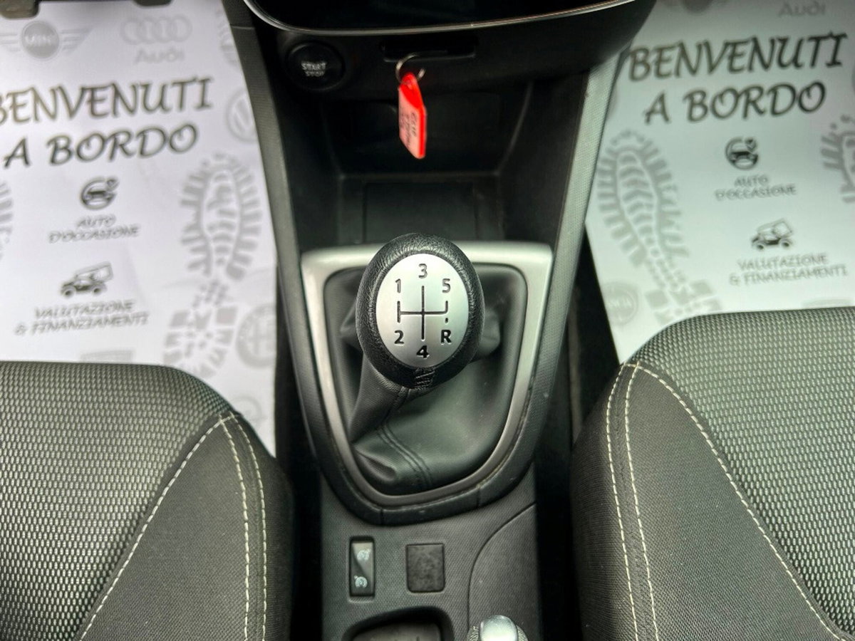 Renault Clio 1.5 dCi 8V 75CV 5 porte Costume National (12)