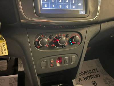 Dacia Sandero Stepway 1.0 TCe 100 CV ECO-G Comfort (12)