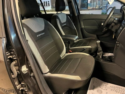 Dacia Sandero Stepway 1.0 TCe 100 CV ECO-G Comfort (15)