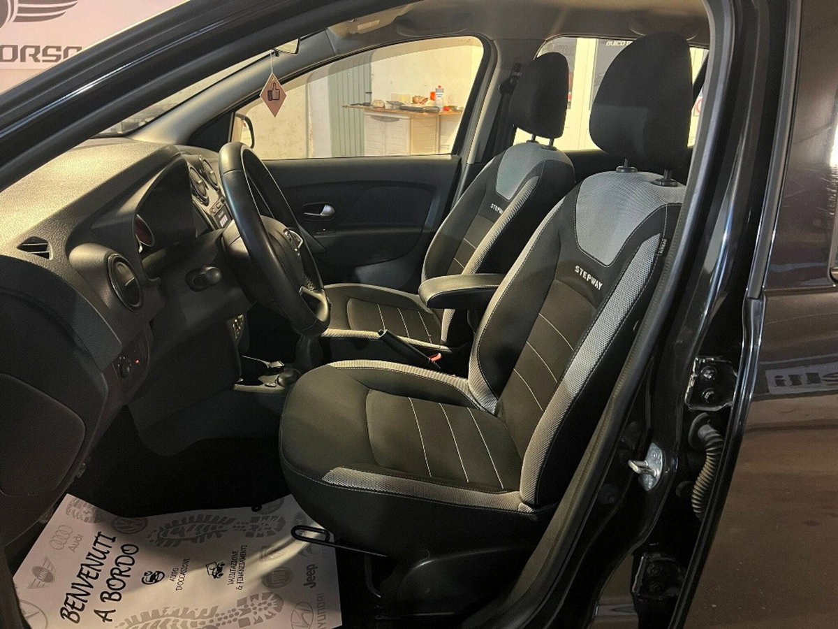 Dacia Sandero Stepway 1.0 TCe 100 CV ECO-G Comfort (7)