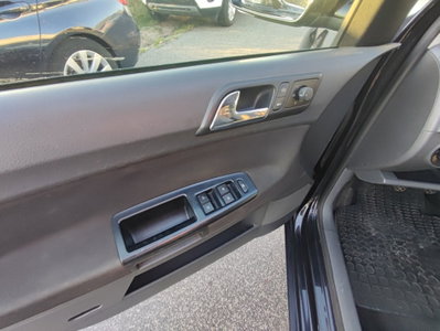 Volkswagen Polo 1.4/80CV 16V 5p. Comfortline (13)